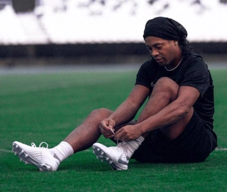 俱乐部与球 俱乐部与球