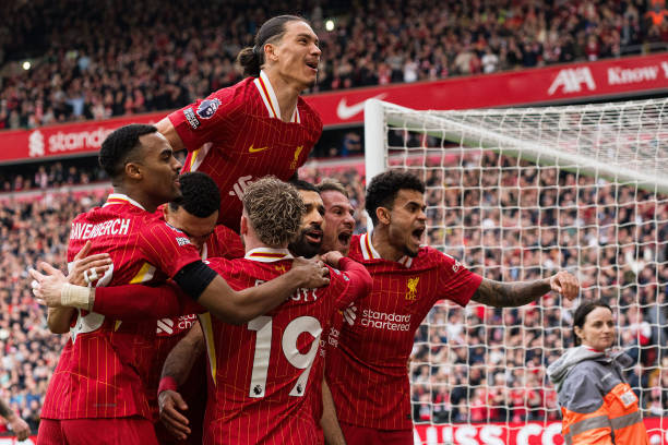 与曼城之间 与曼城之间